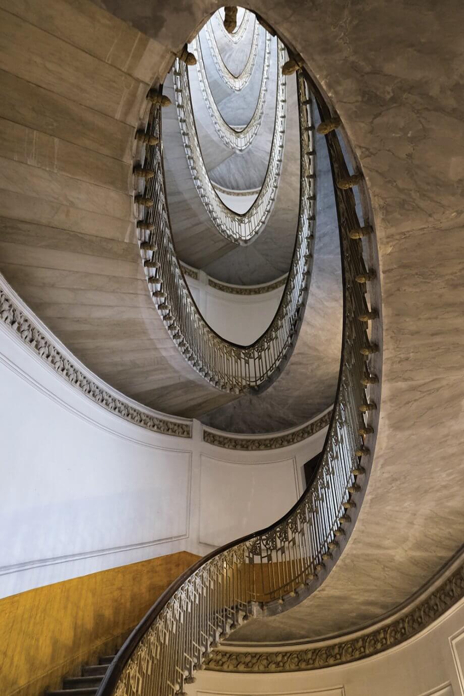 Gilliard Bressan photography - stairs architecture